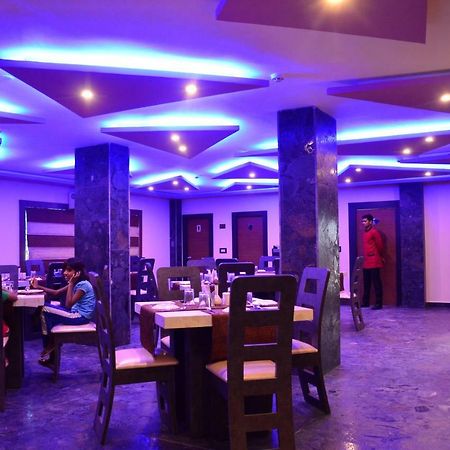 Dolphin Chocolate Inn Chandannagar Exteriér fotografie