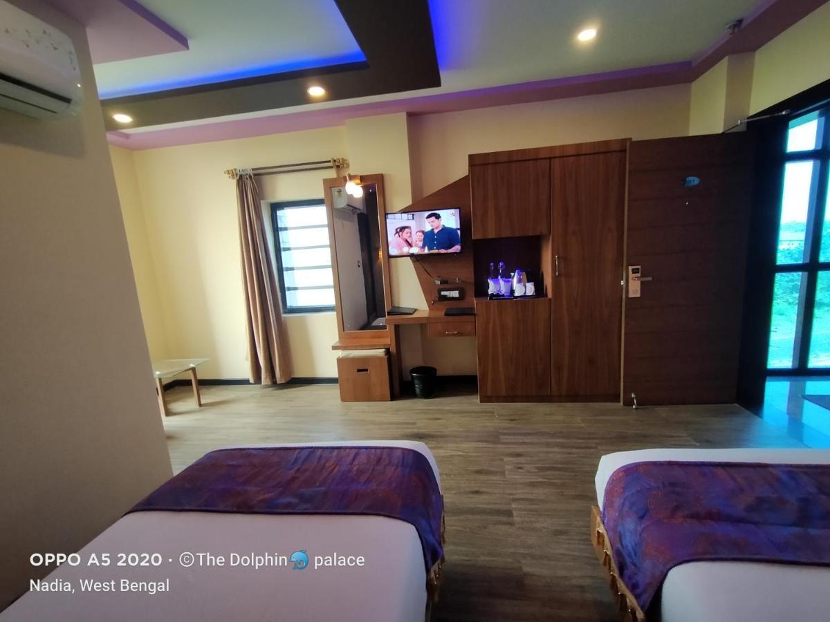 Dolphin Chocolate Inn Chandannagar Exteriér fotografie