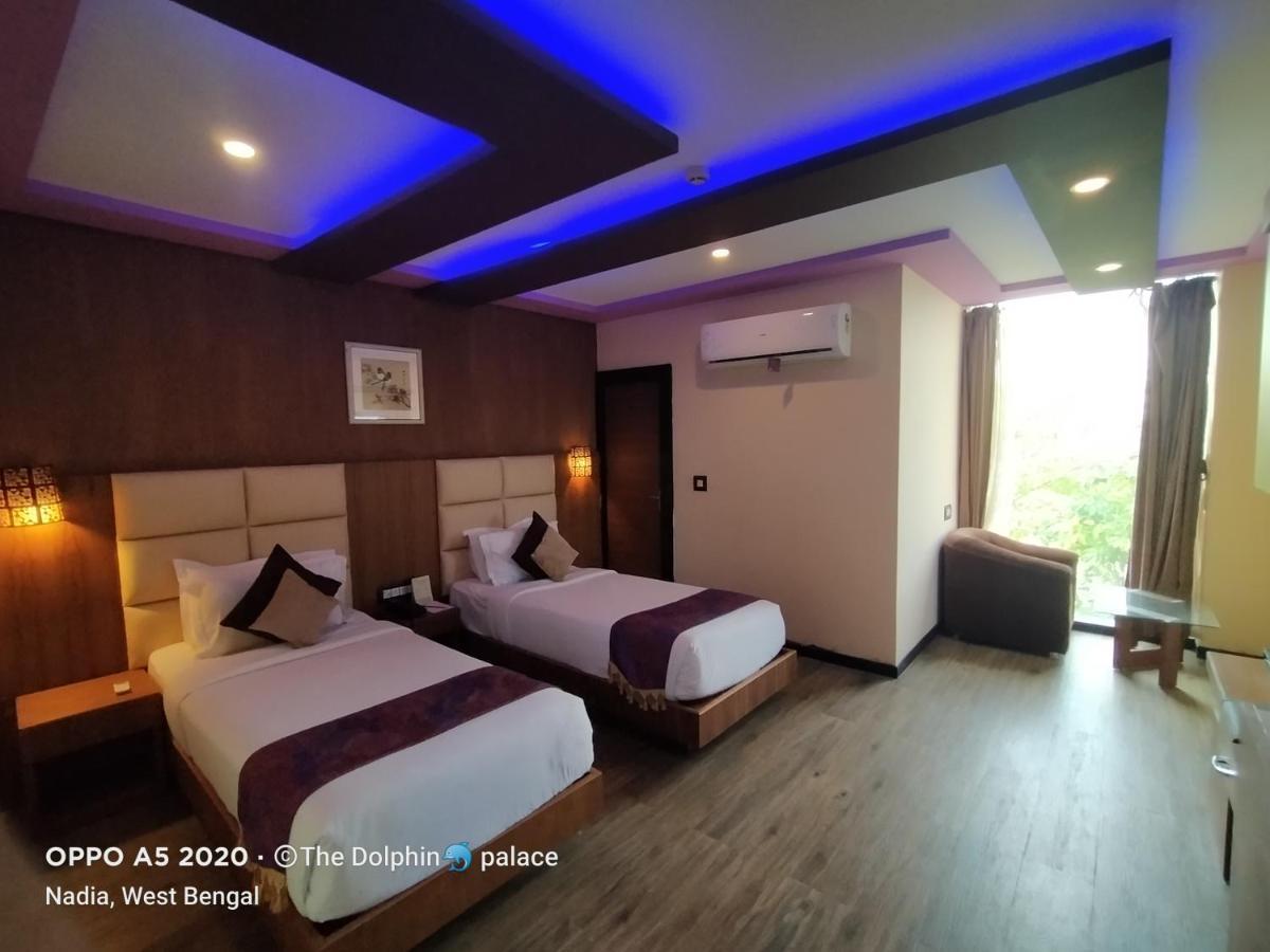 Dolphin Chocolate Inn Chandannagar Exteriér fotografie