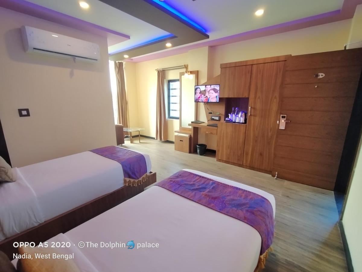 Dolphin Chocolate Inn Chandannagar Exteriér fotografie