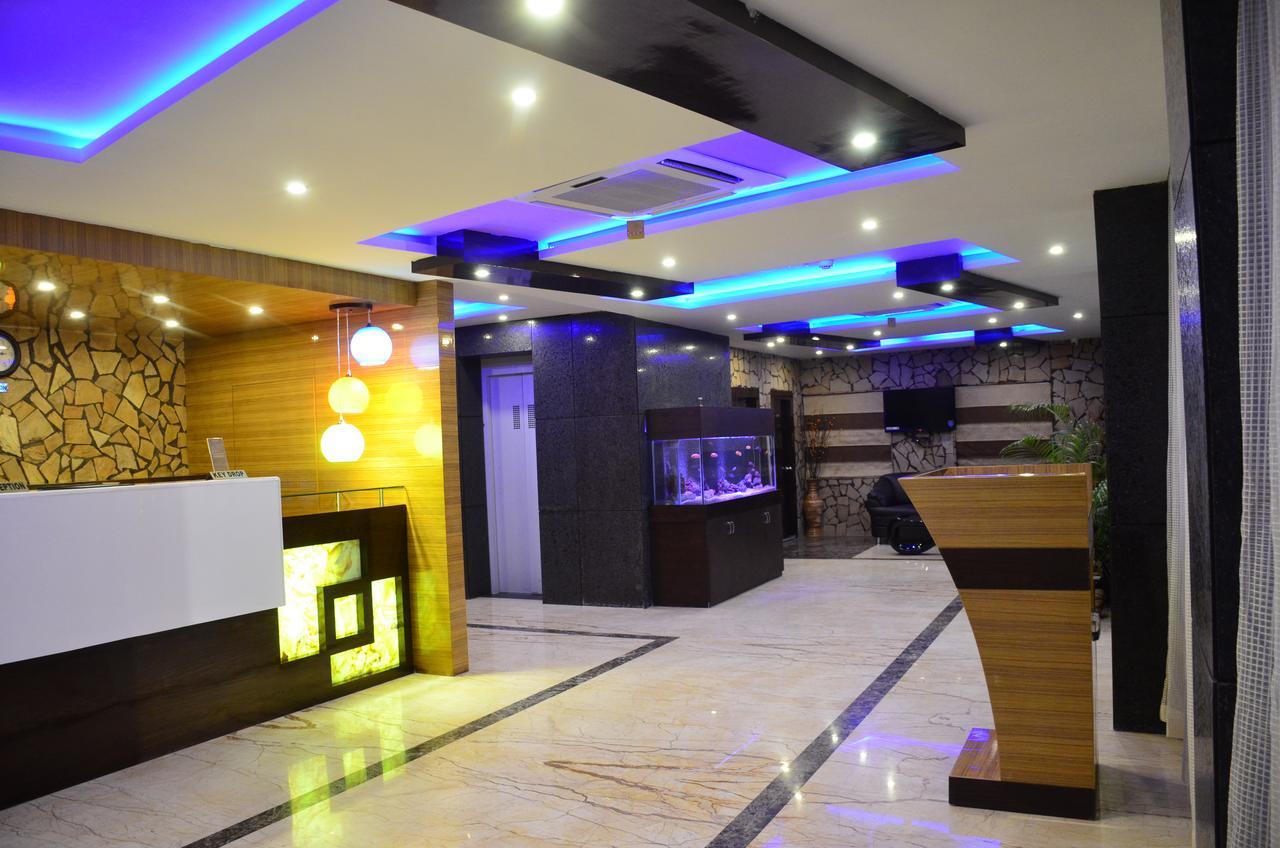 Dolphin Chocolate Inn Chandannagar Exteriér fotografie